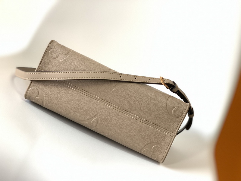 LV Handbags AAA(Women)-1234