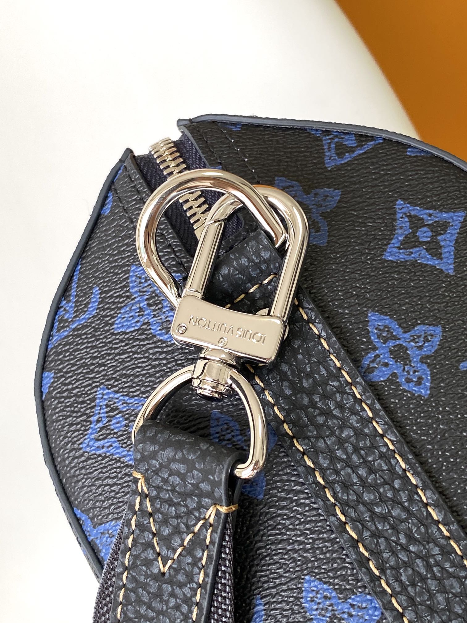 LV Handbags AAA(Women)-1988