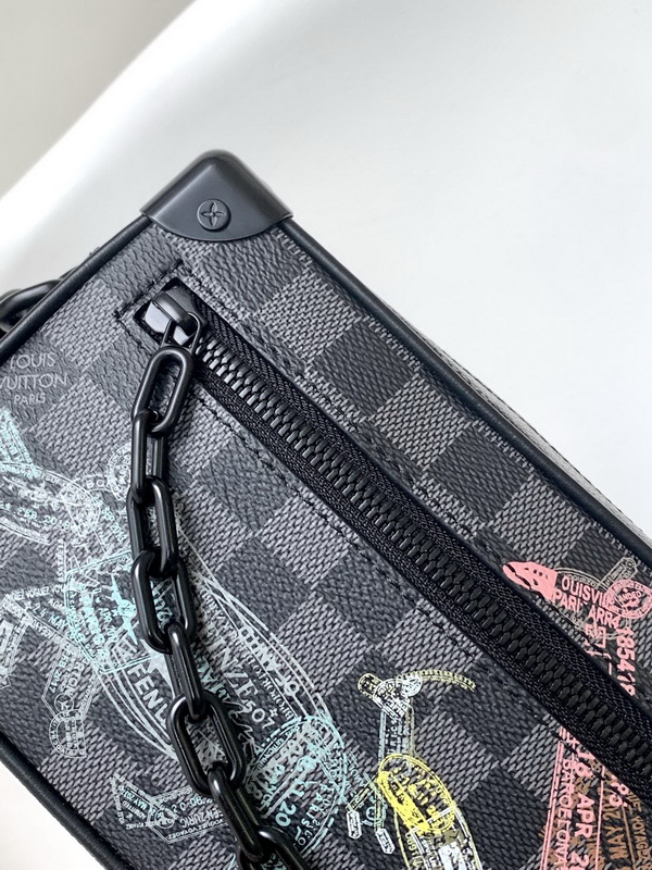 LV Handbags AAA(Men)-302