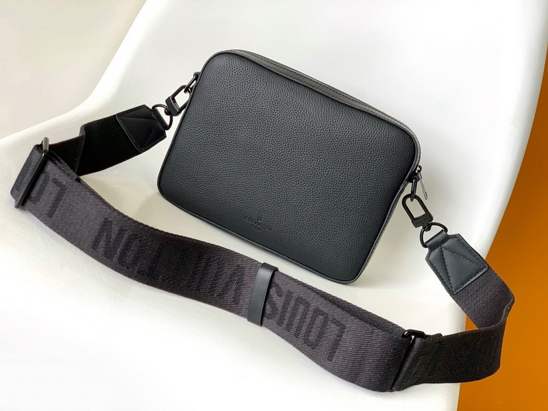 LV Handbags AAA(Men)-312