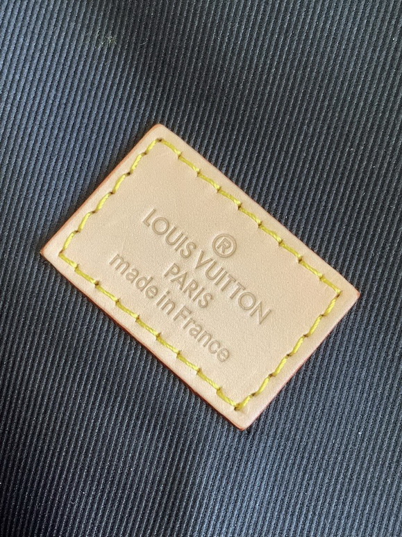 LV Backpack(AAA)-150