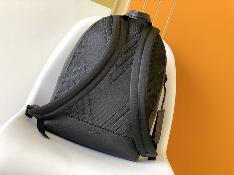 LV Backpack(AAA)-160