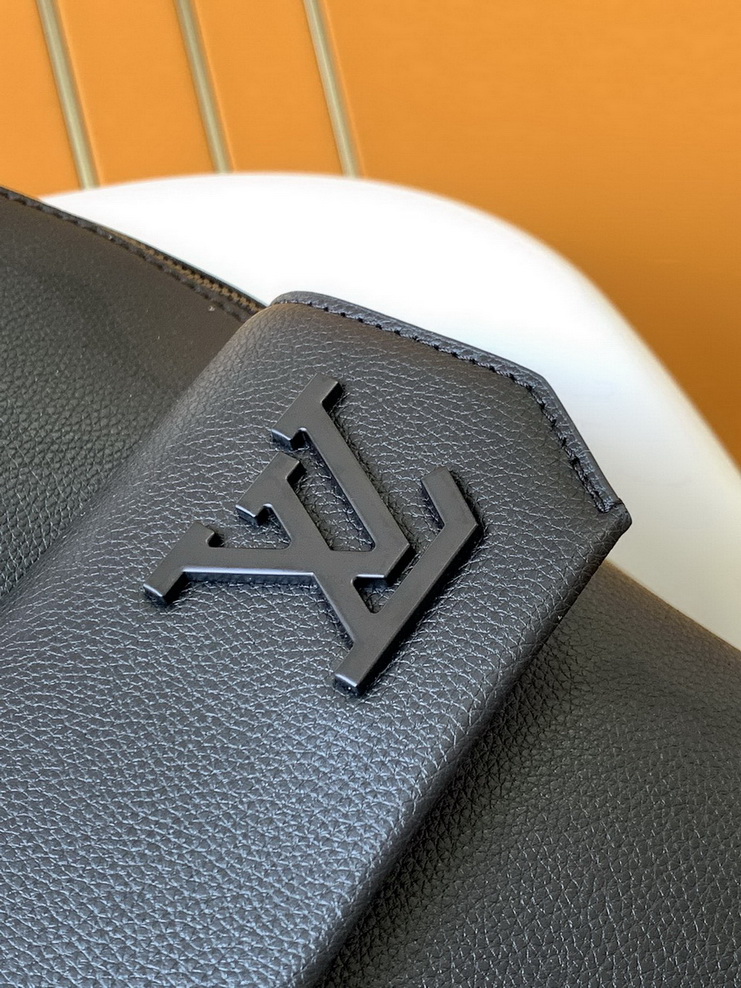 LV Backpack(AAA)-160