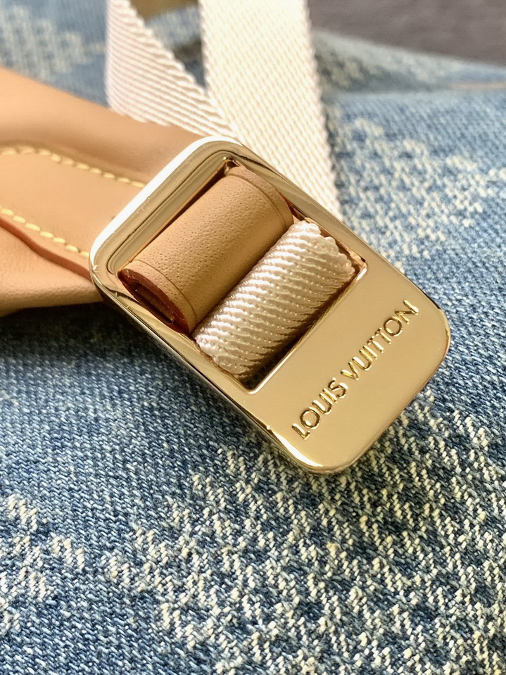 LV Backpack(AAA)-188