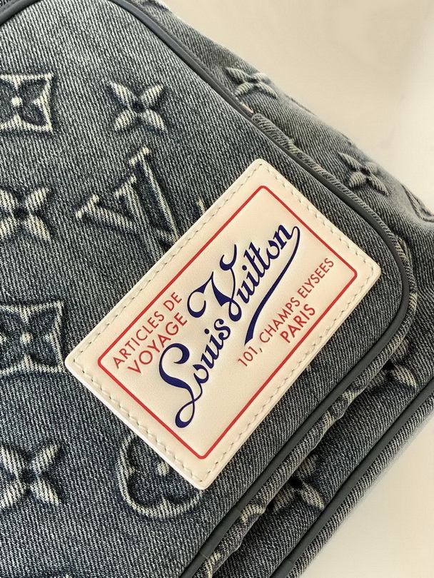 LV Backpack(AAA)-198