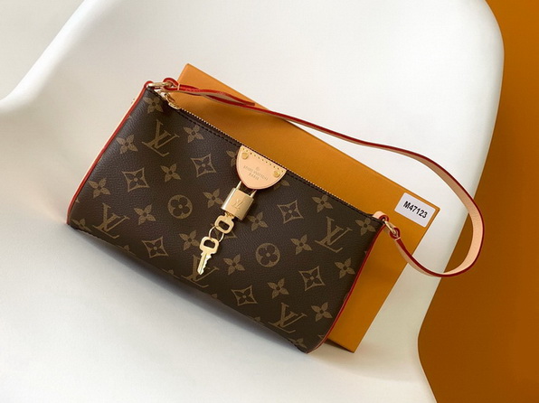 LV Bag-NFC(AAA)-040
