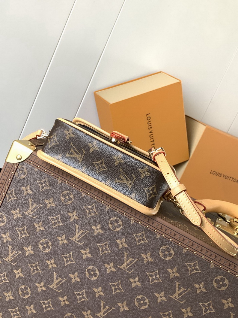 LV Bag-NFC(AAA)-071