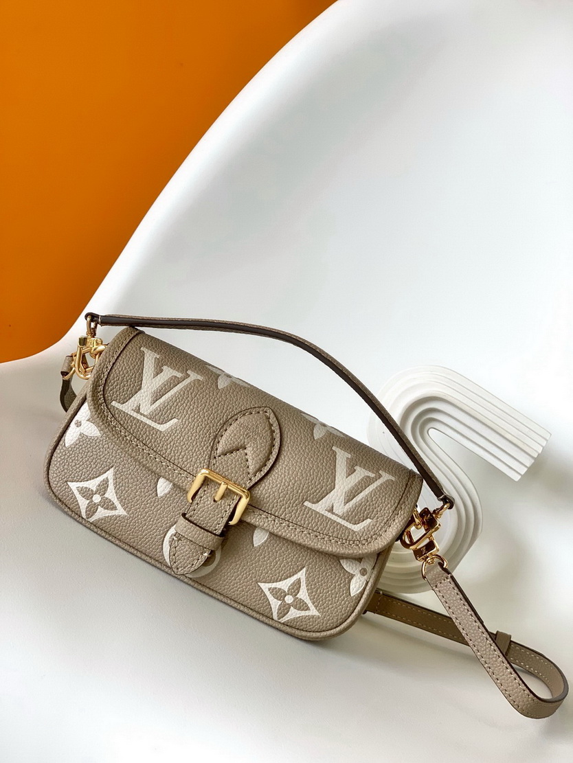 LV Bag-NFC(AAA)-085