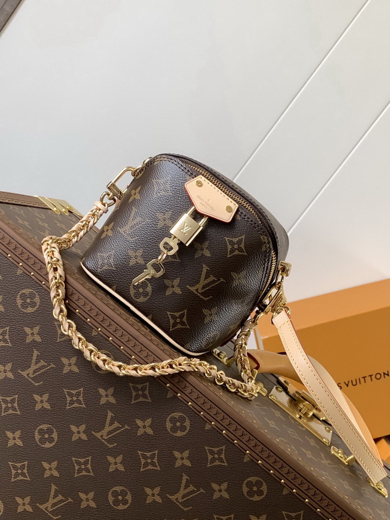 LV Bag-NFC(AAA)-161