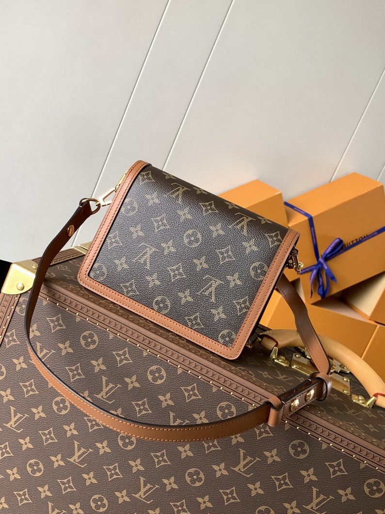 LV Bag-NFC(AAA)-284