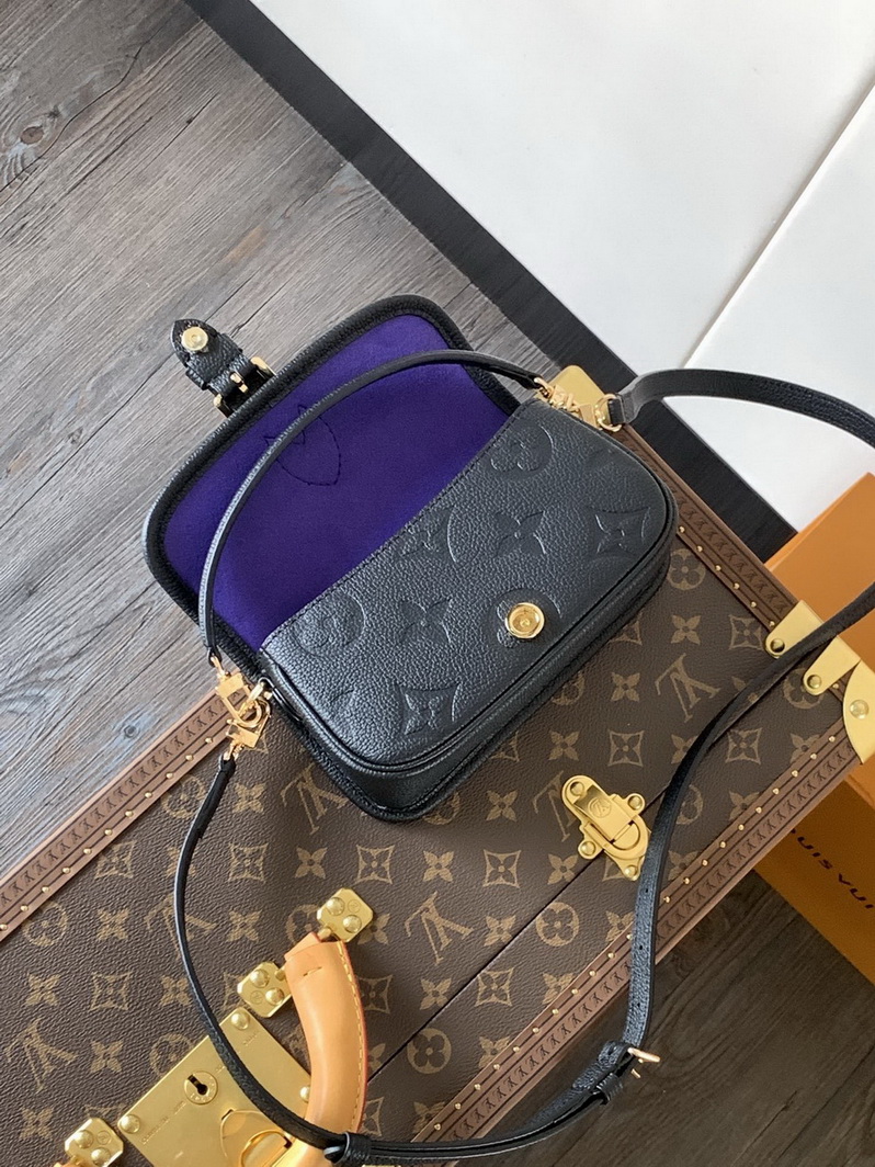 LV Bag-NFC(AAA)-327