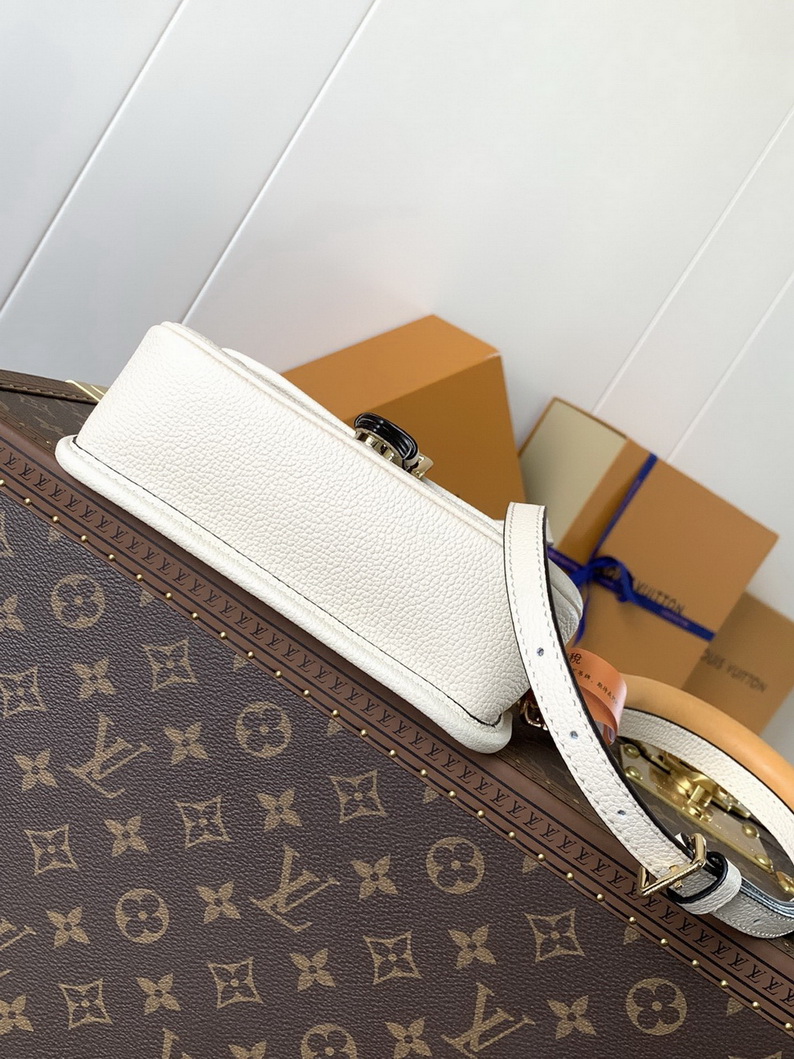 LV Bag-NFC(AAA)-331