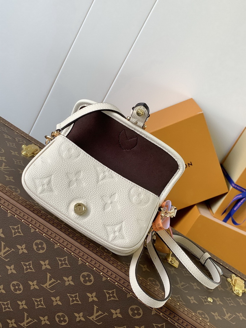 LV Bag-NFC(AAA)-331