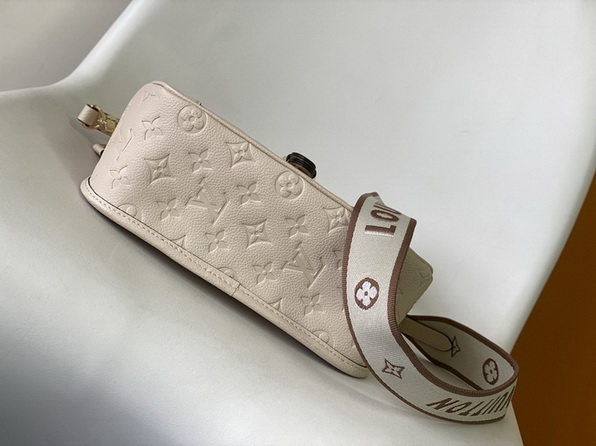 LV Bag-NFC(AAA)-469