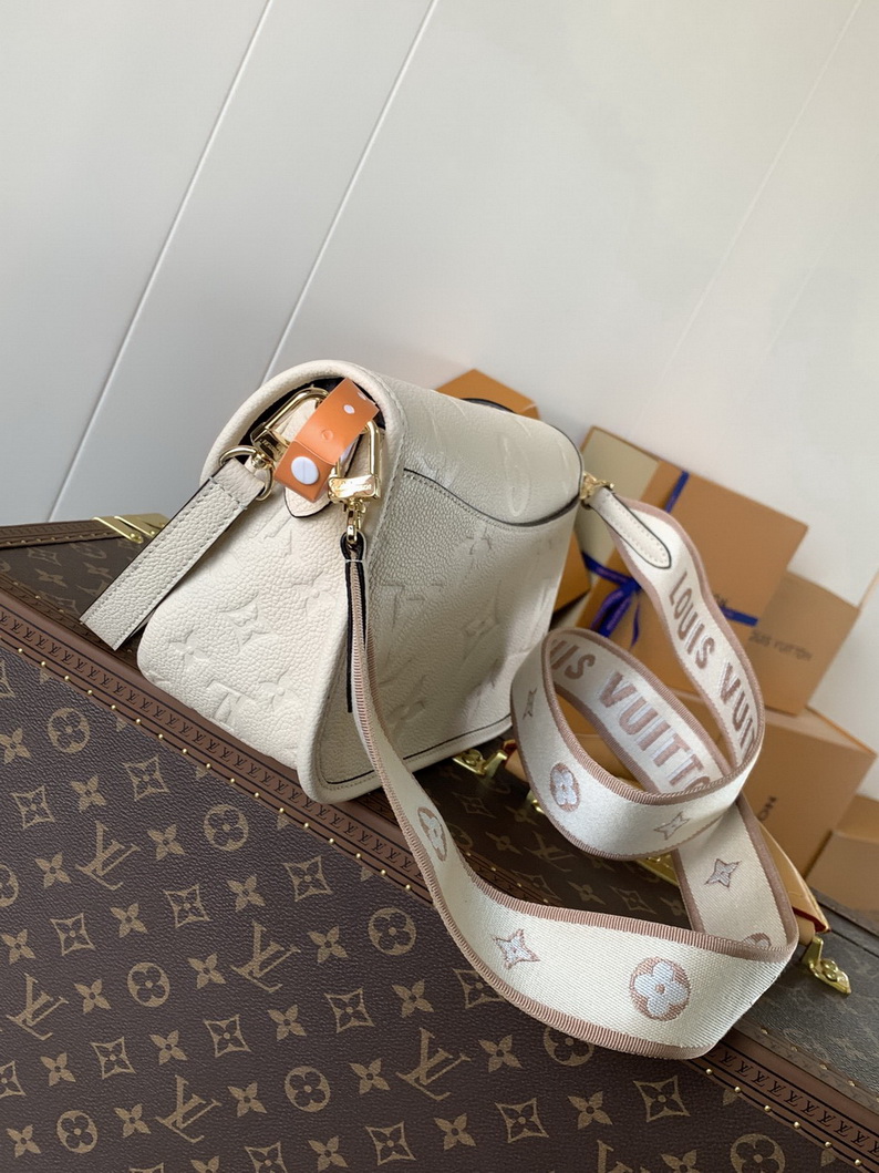 LV Bag-NFC(AAA)-535