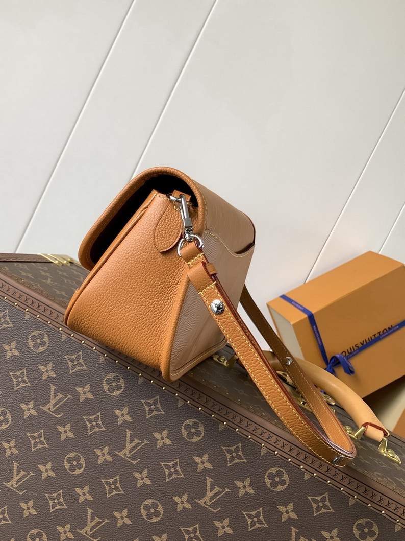 LV Bag-NFC(AAA)-544