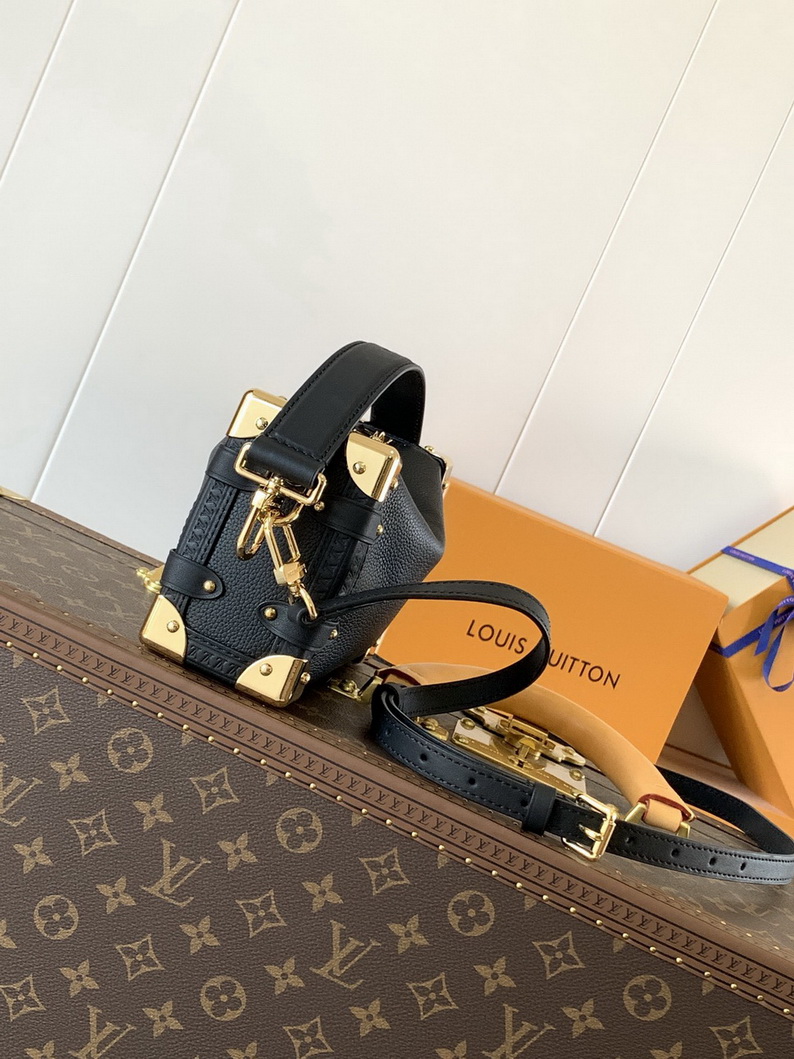 LV Bag-NFC(AAA)-550