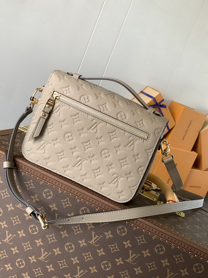 LV Bag-NFC(AAA)-575