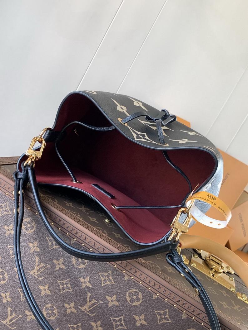 LV Bag-NFC(AAA)-621