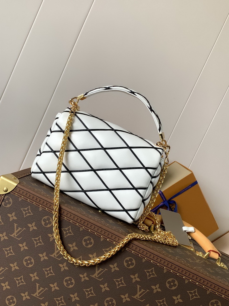 LV Bag-NFC(AAA)-644