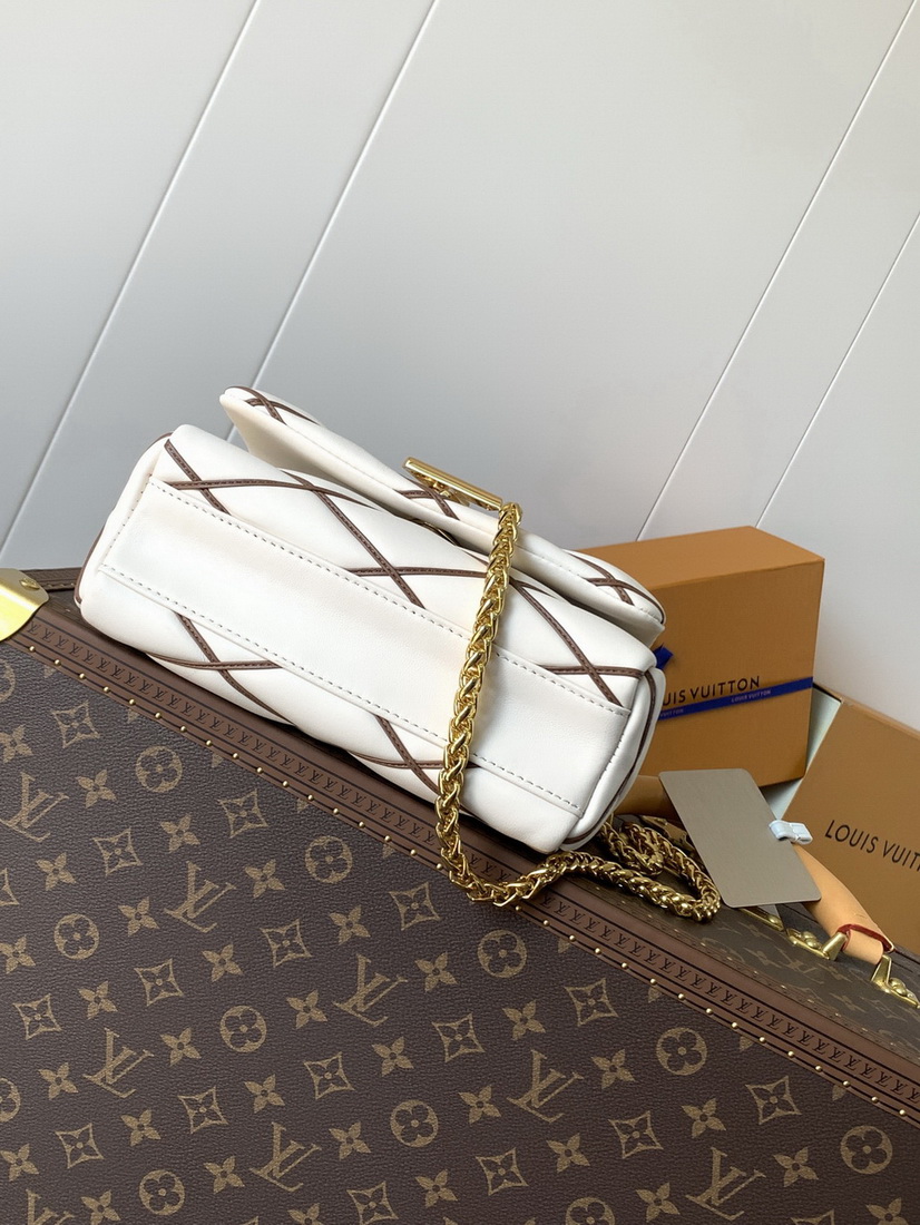 LV Bag-NFC(AAA)-669