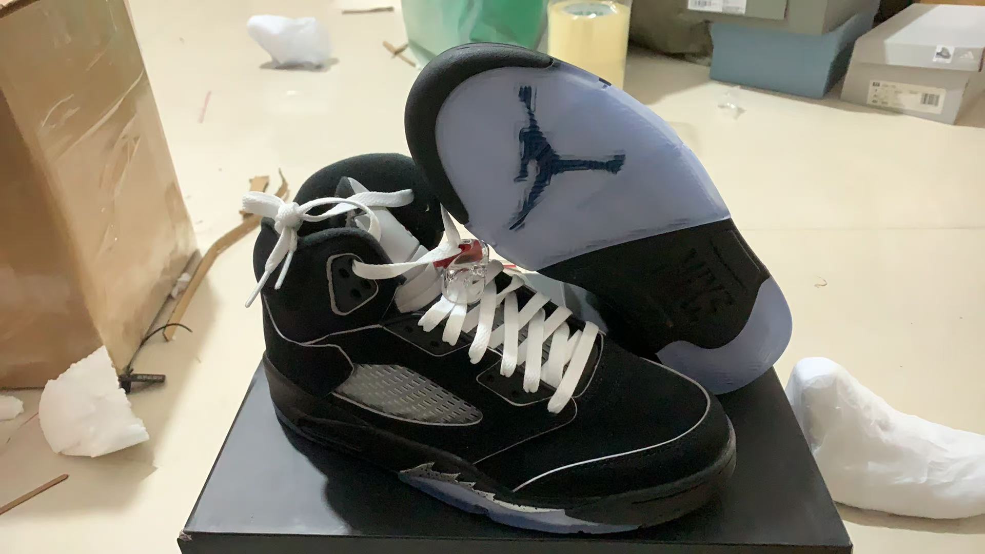 Air Jordan 5 Retro-090