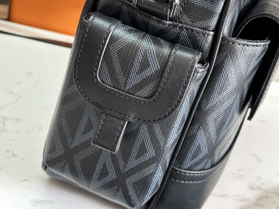 D*or handbags aaa(men)-018