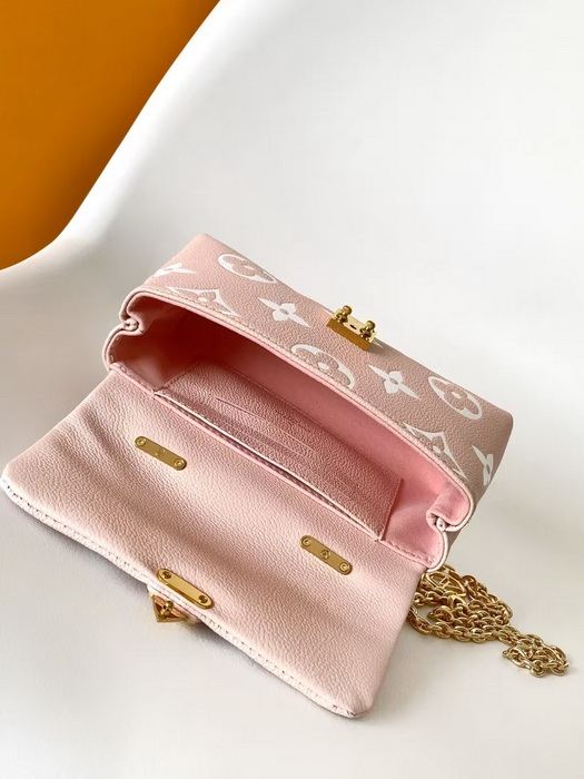 LV Handbags AAA(Women)-2000