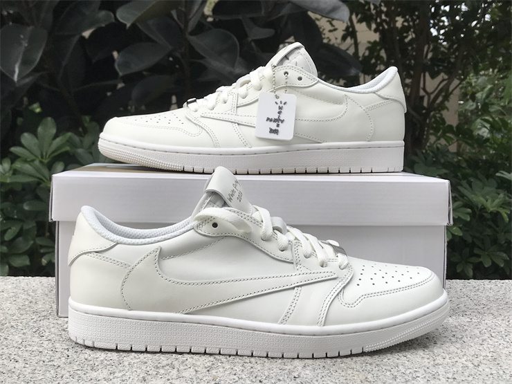 Travis Scott x Air Jordan 1 Low OG