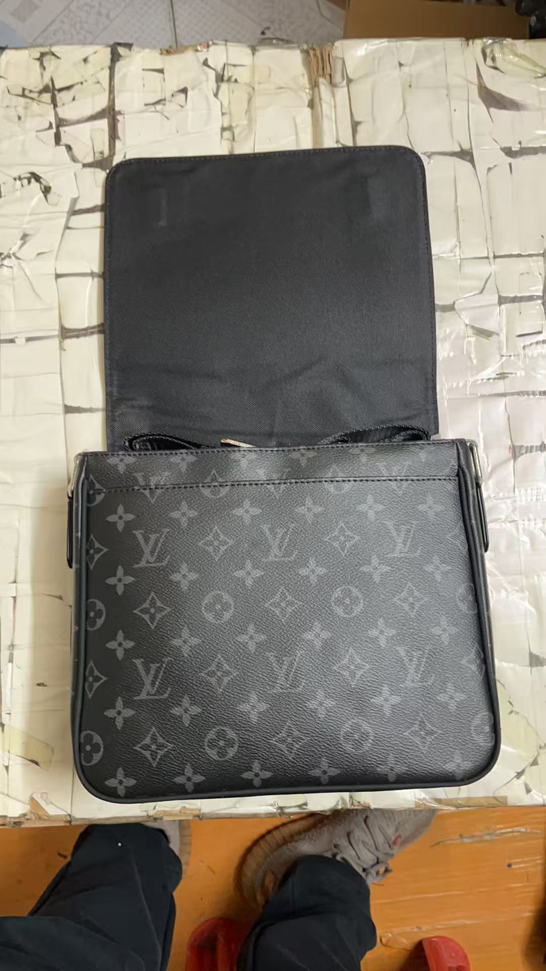LV Handbags AAA(Men)-330