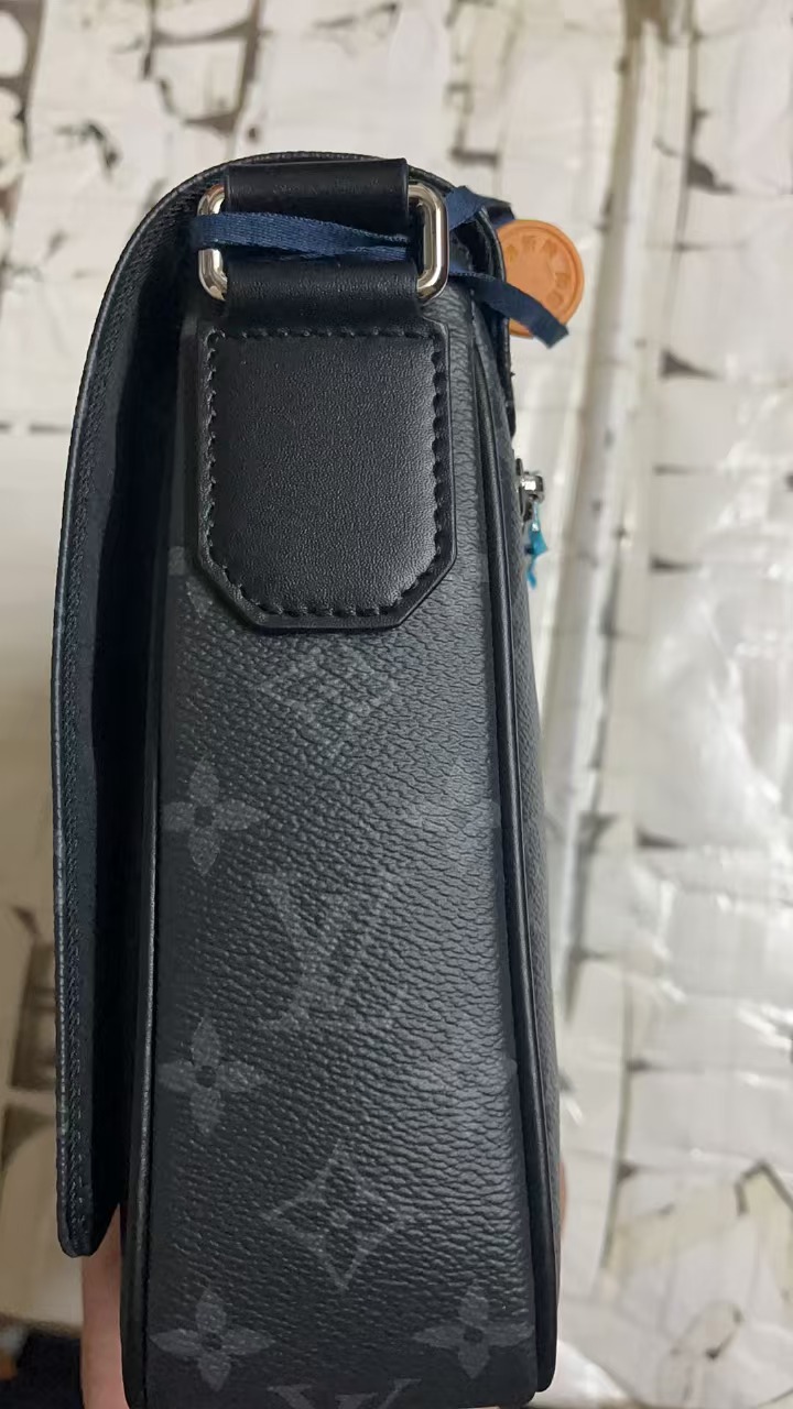 LV Handbags AAAA(Men)-331