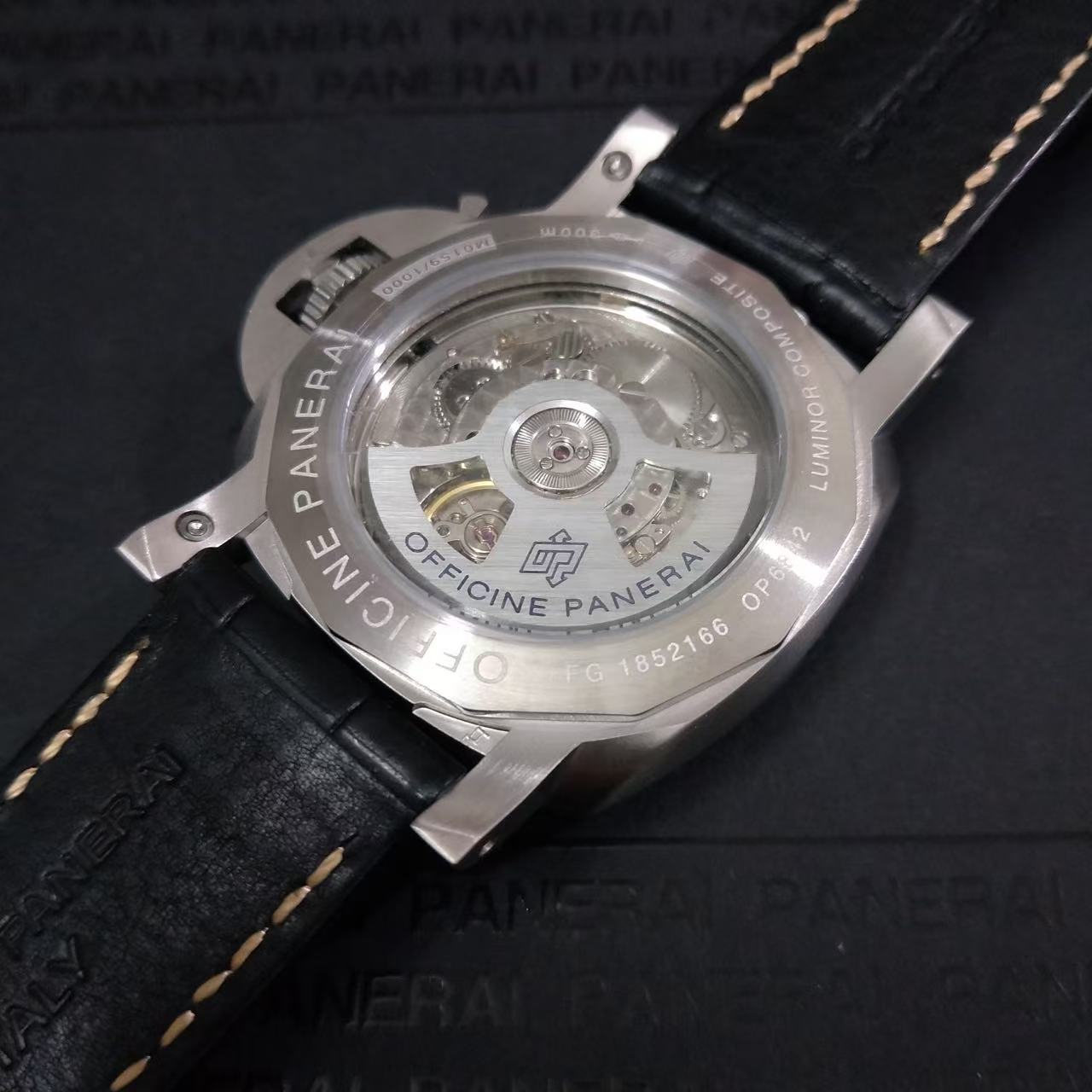 Pa*e*ai watch-001