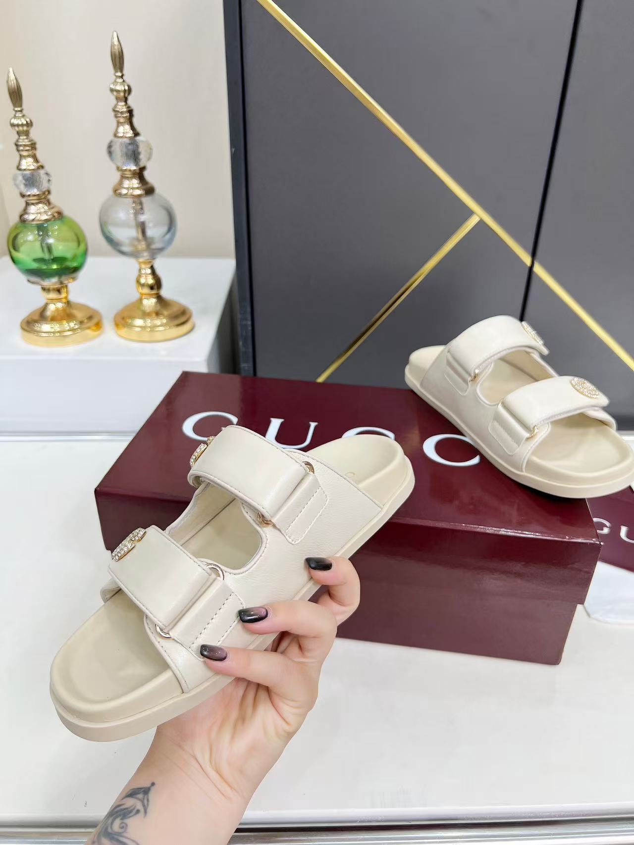 G*u*i slippers women(aaa)-185