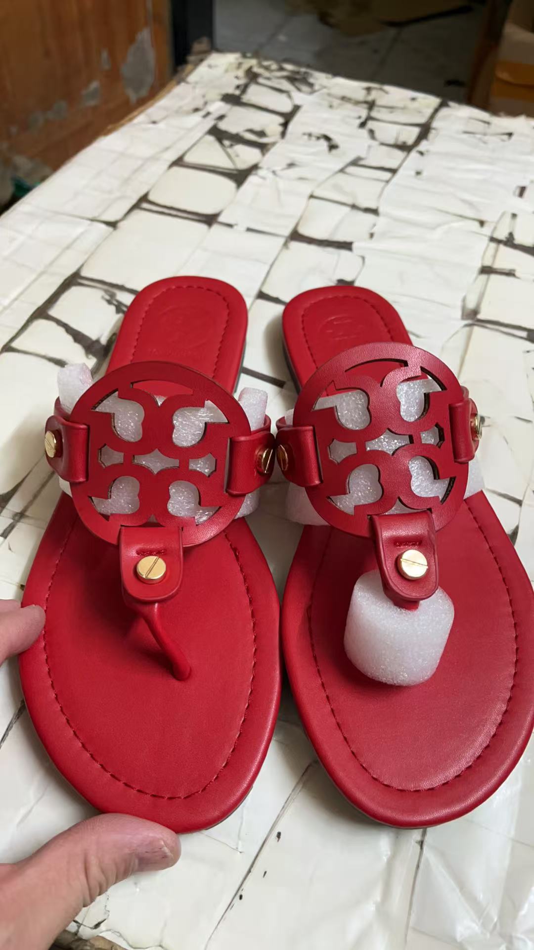 Tory Burch Slippers Women(AAA)-010