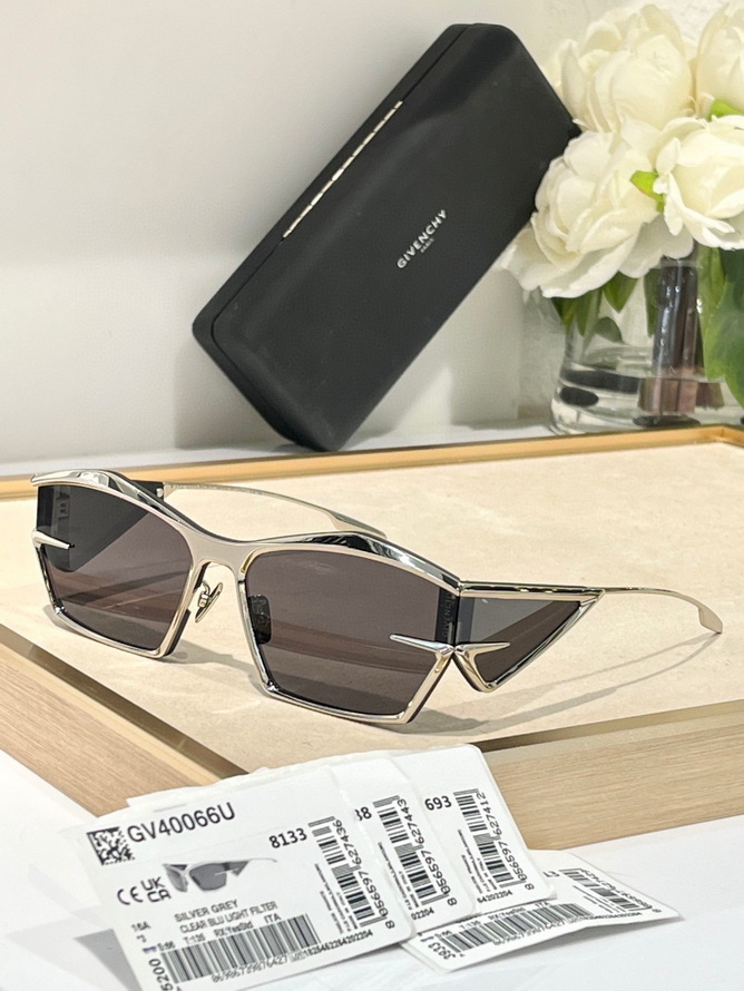 GIVENCHY Sunglasses(AAAA)-282