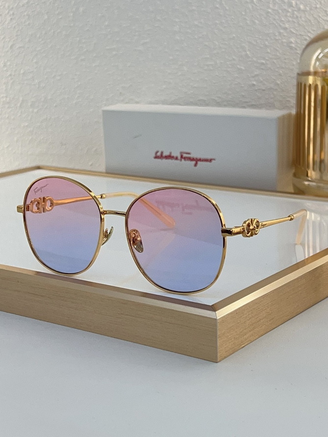 FERRAGAMO Sunglasses(AAAA)-355