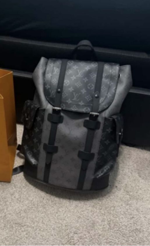 LV Backpack(AAA)-200