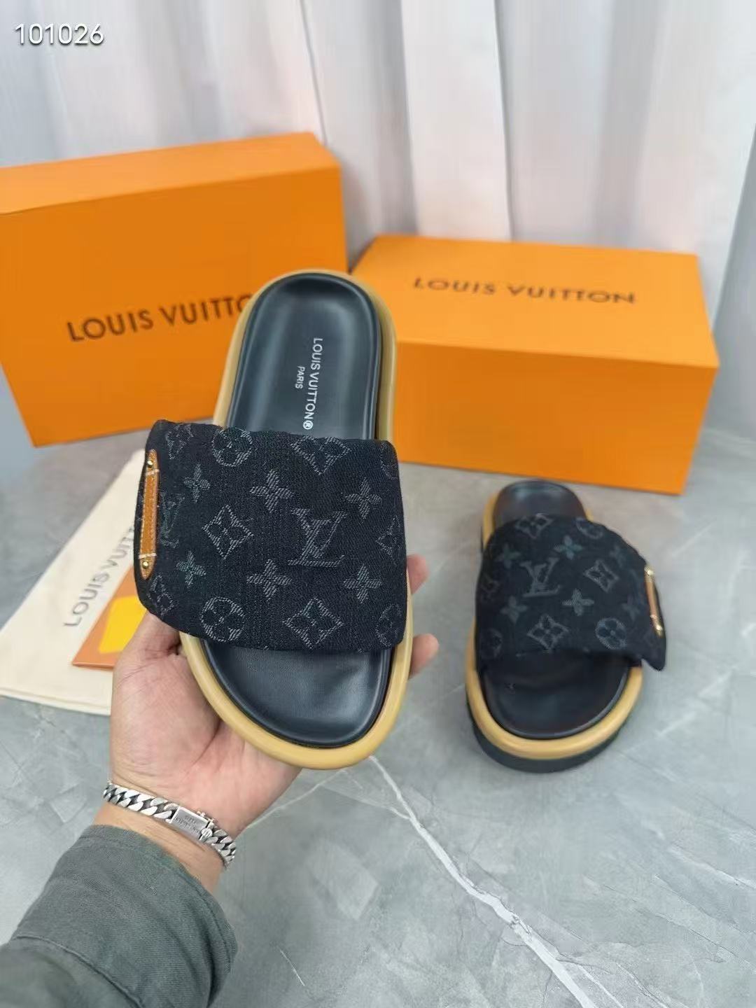 LV Slippers(AAA)-076