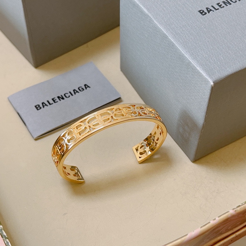 Balenciaga Bracelet-014
