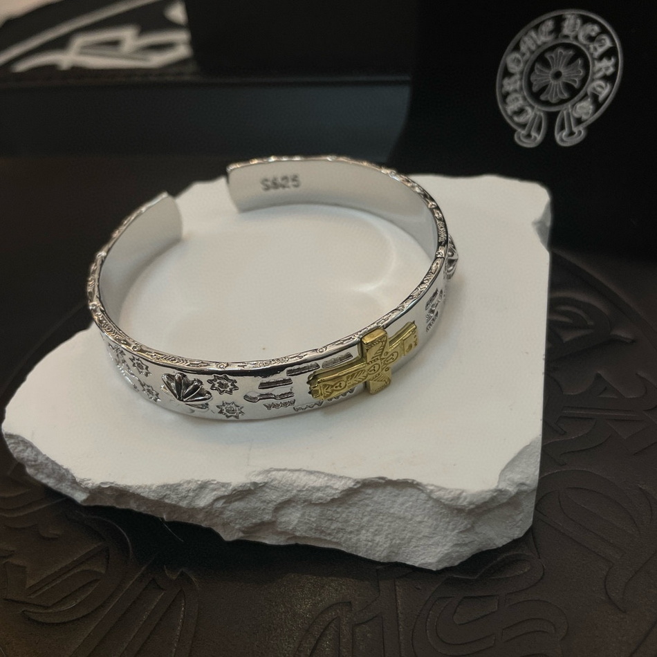 Ch**me He**ts bracelet-007