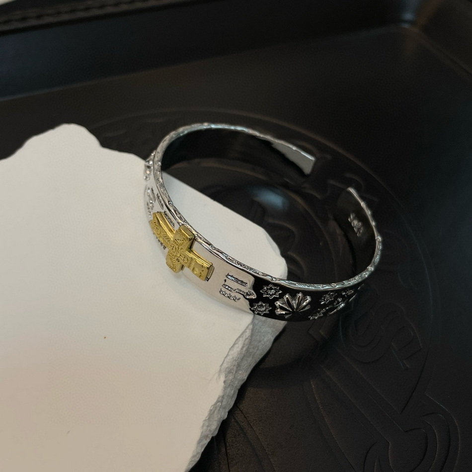 Ch**me He**ts bracelet-007