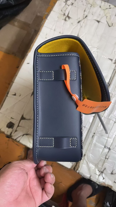 Go*ard handbags aaaa(men)-036