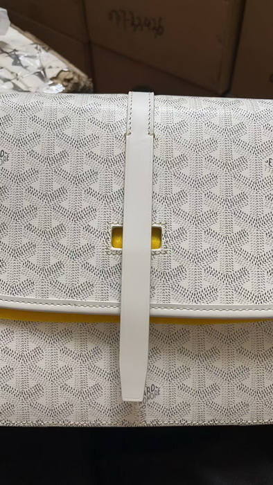 Go*ard handbags aaaa(men)-039