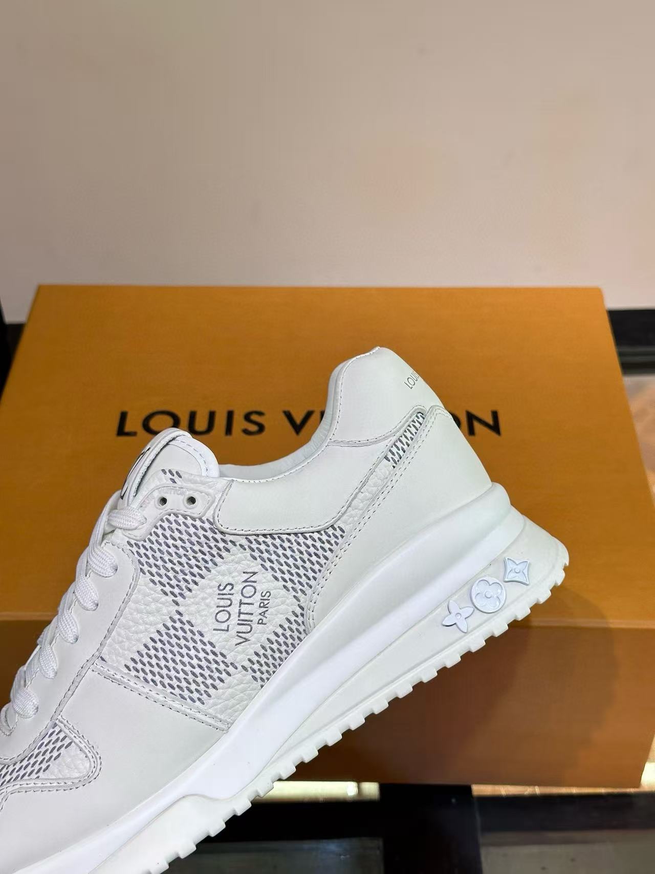 LV Shoes(AAA)-1237