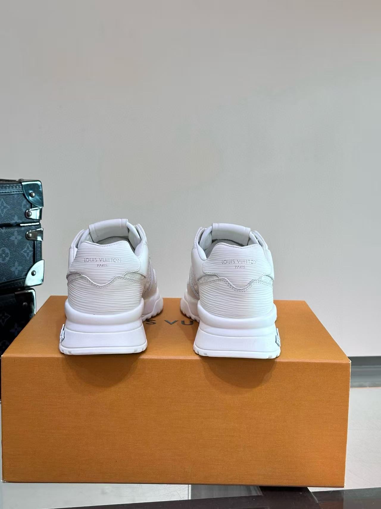 LV Shoes(AAA)-1243