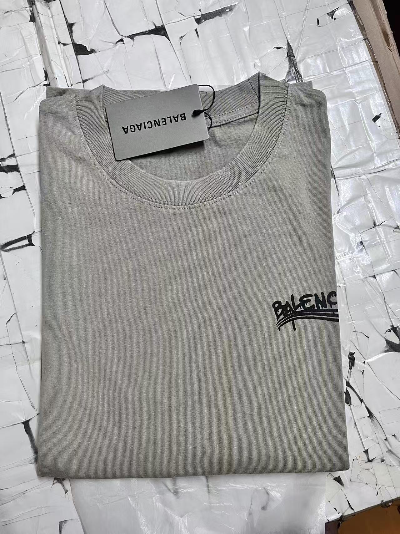 Ba*len*cia*ga t-shirts-400