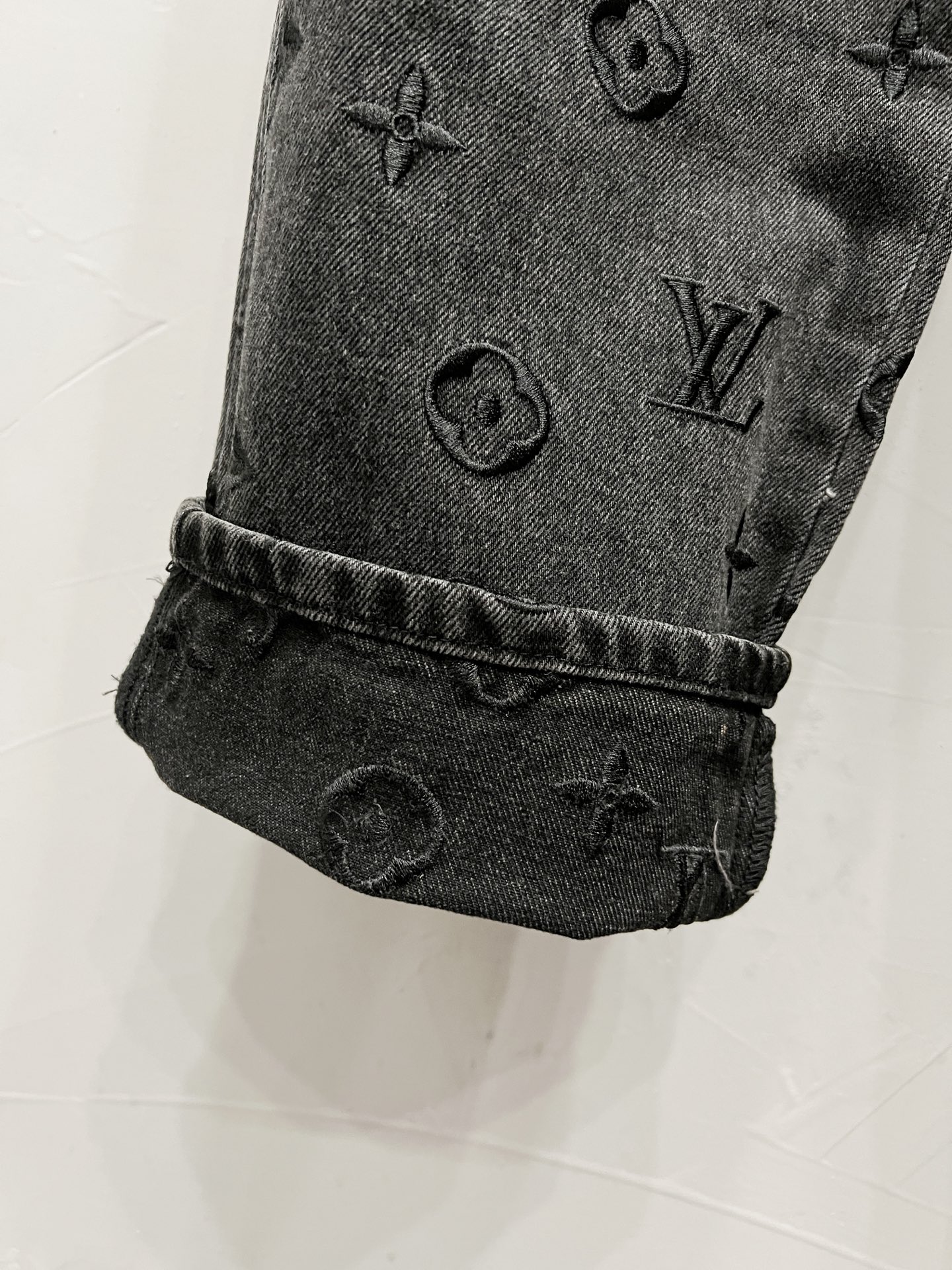LV Jeans-041