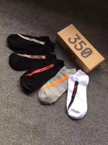 ad*s Y**zy socks(5 pairs)